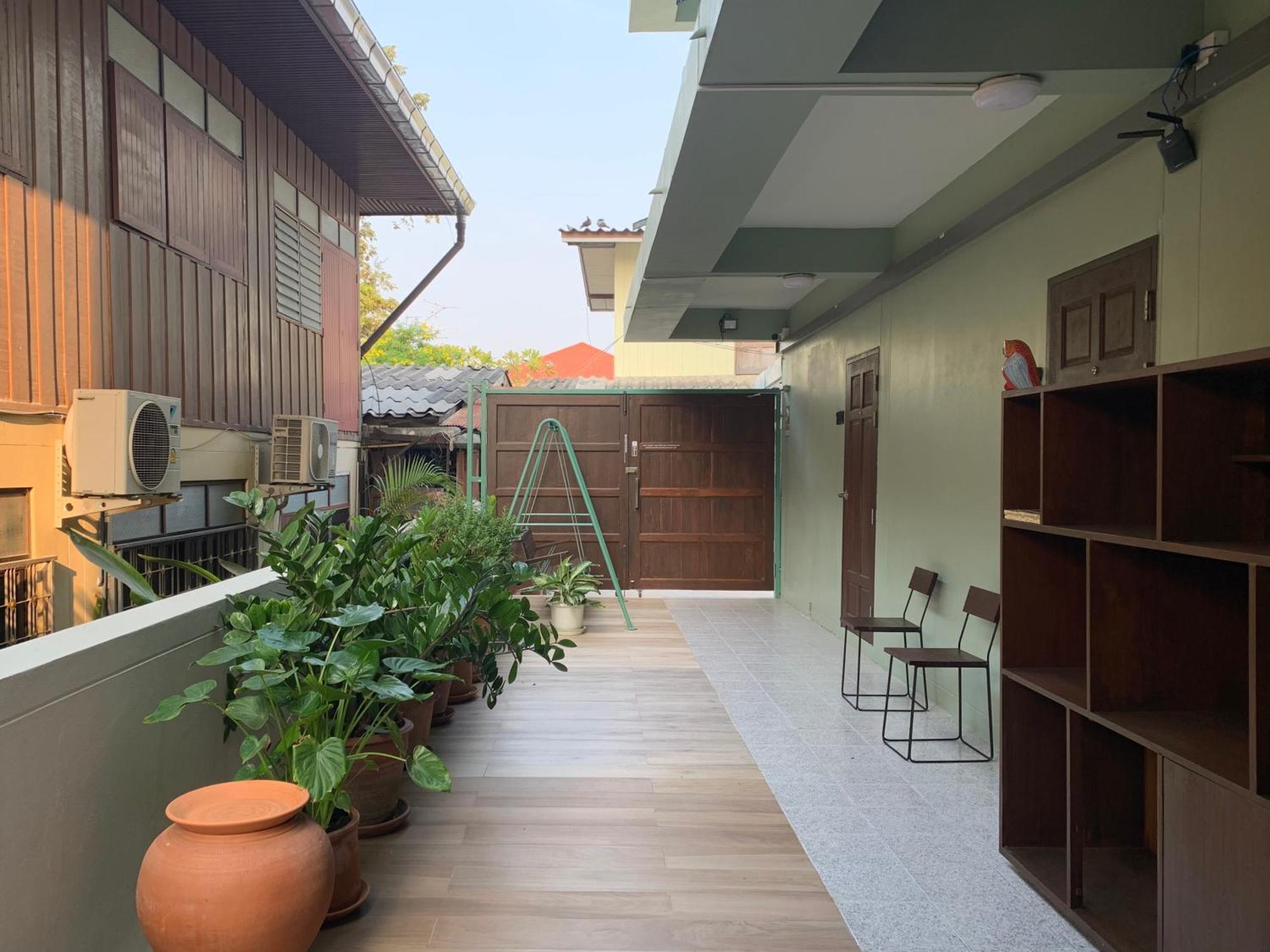 Self Check-In Apartment By Baiput Hometel فرا ناخون سي أيوتثايا المظهر الخارجي الصورة