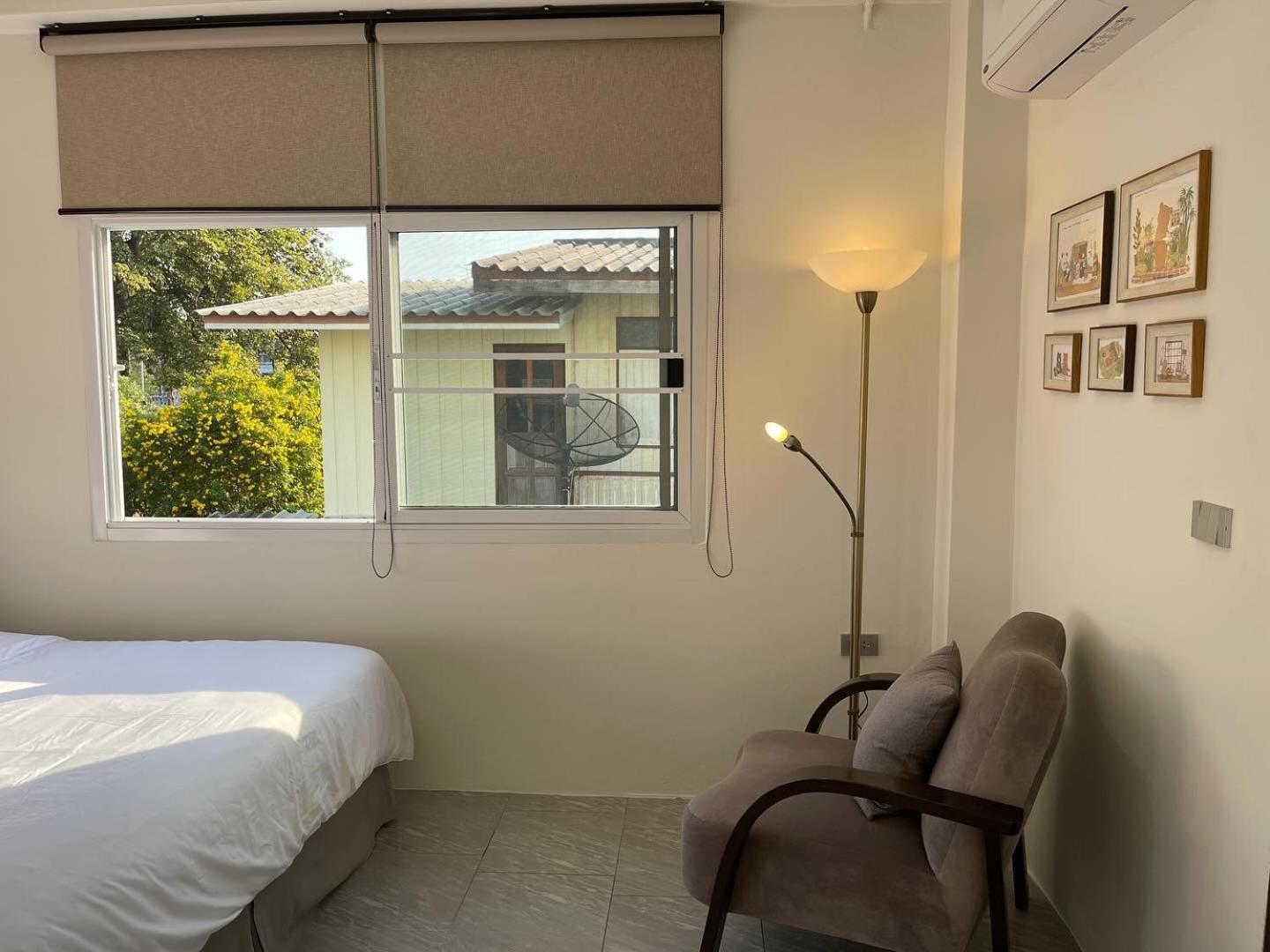 Self Check-In Apartment By Baiput Hometel فرا ناخون سي أيوتثايا المظهر الخارجي الصورة